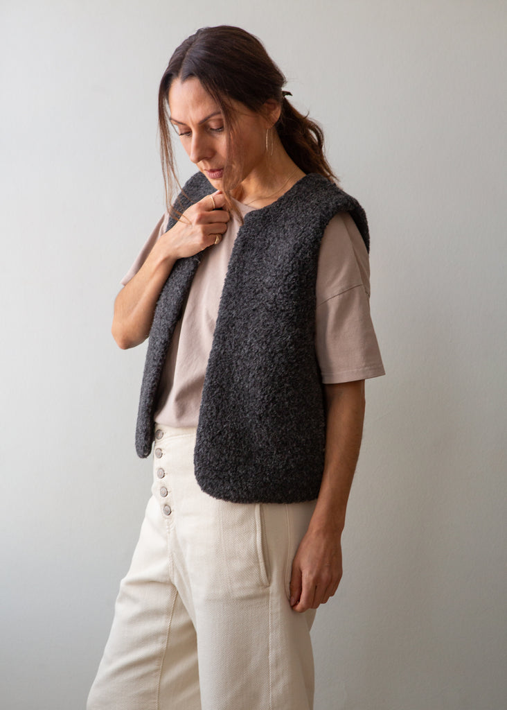Women's fur gilet