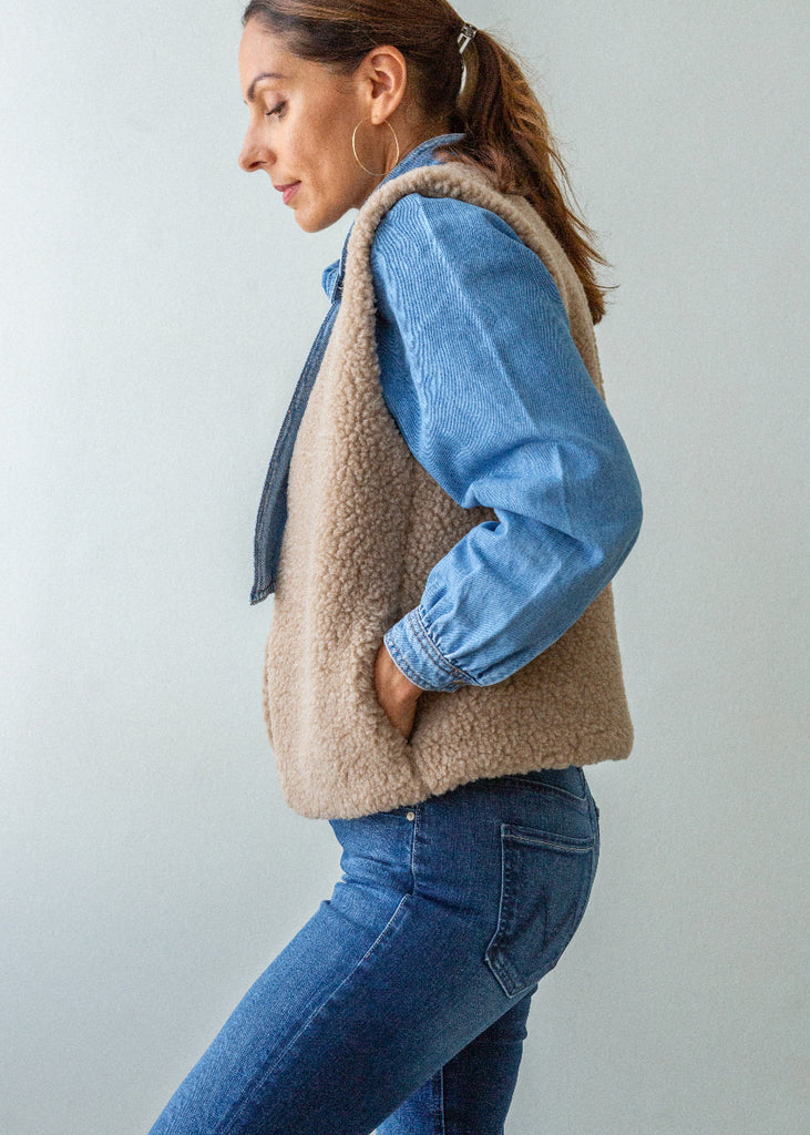 beige gilet