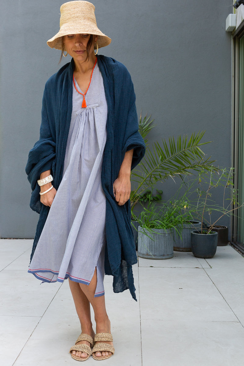 Styling the super stole - The Small Home