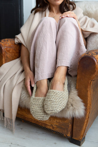 Hand-knitted Comfort – Sustainable Slippers with a Story