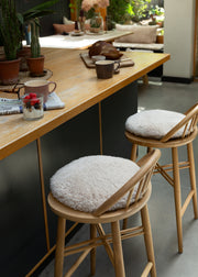 Short-Hair Sheepskin Seat Pad – Oatmeal
