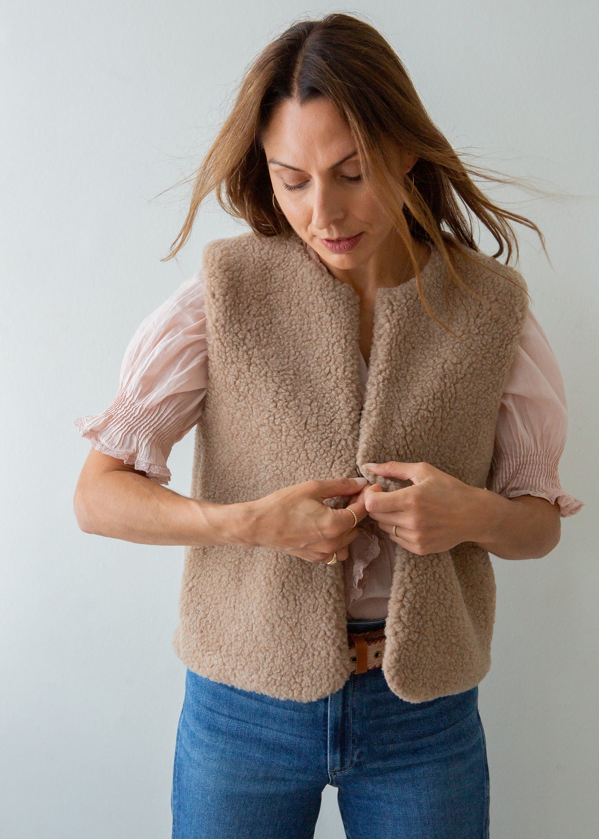 Merino Wool Gilet - Toasted Almond