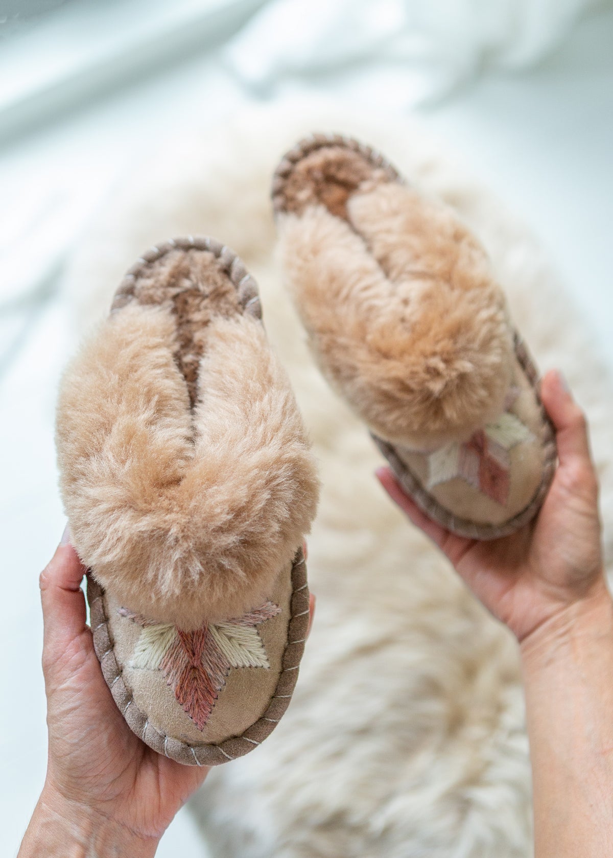 Women's Sheepskin Slipper Mules – Almond Venus