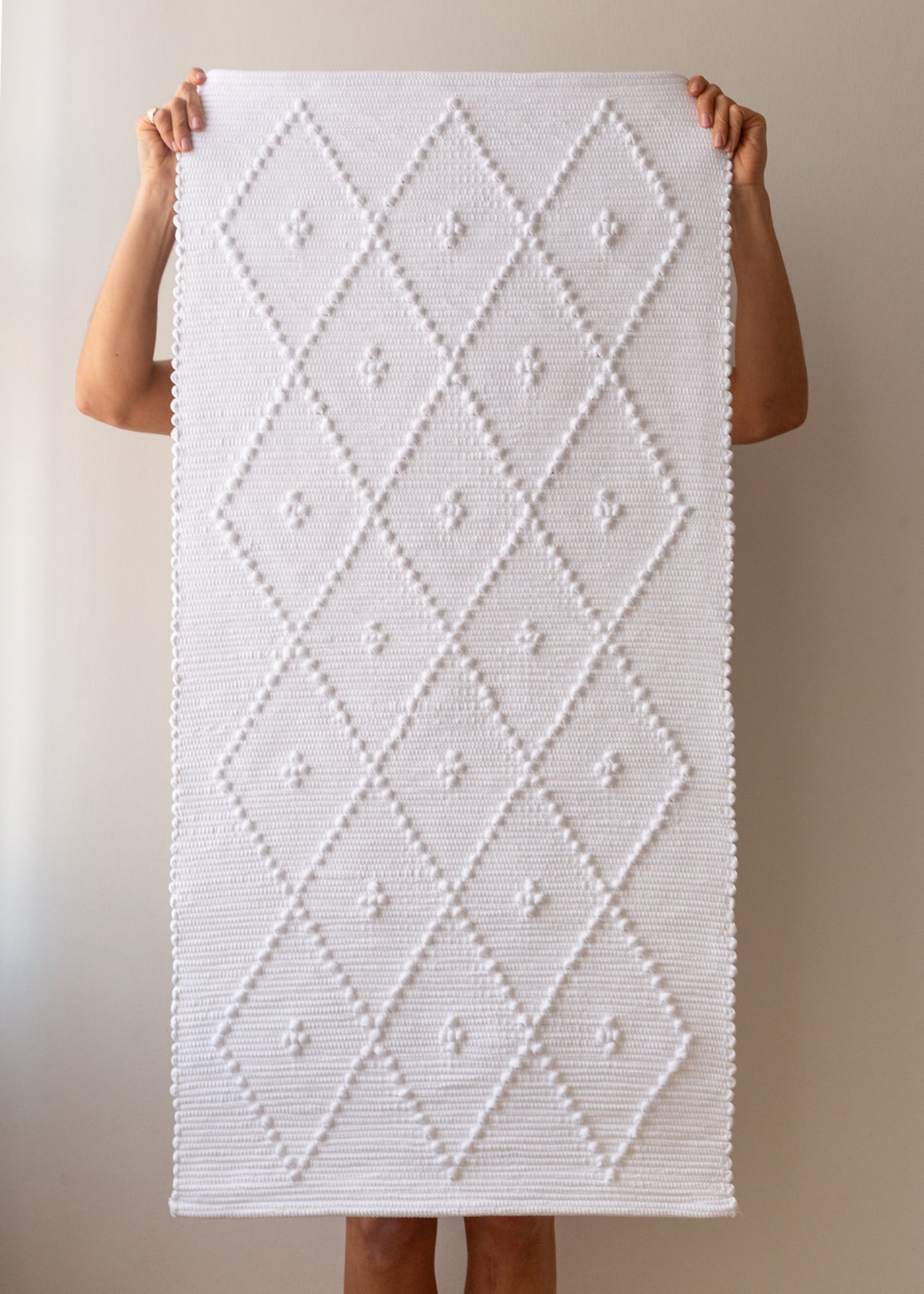 Hand-Woven Diamond Mat - White
