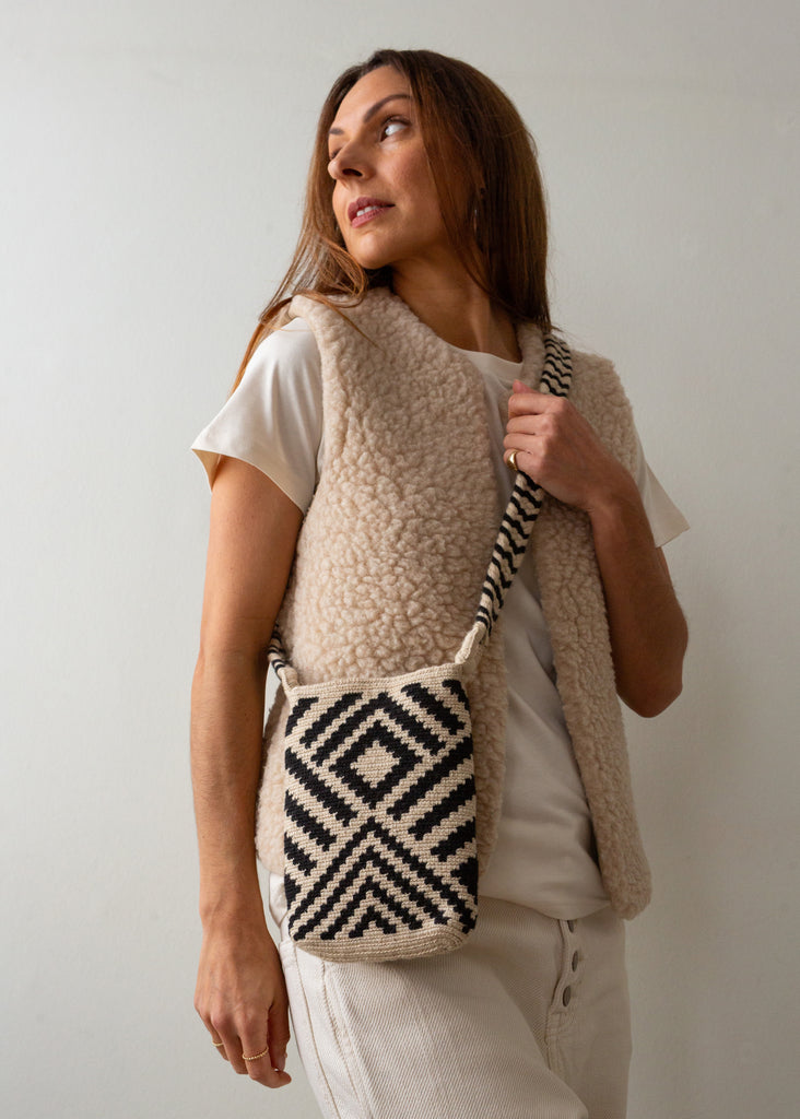 wayuu cross body bag