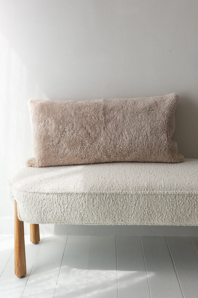 LARGE RECTANGLE SHEEPSKIN CUSHION BEIGE