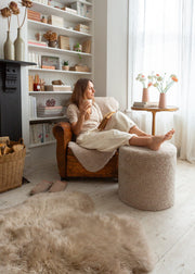 Round Shearling Pouffe – Oatmeal