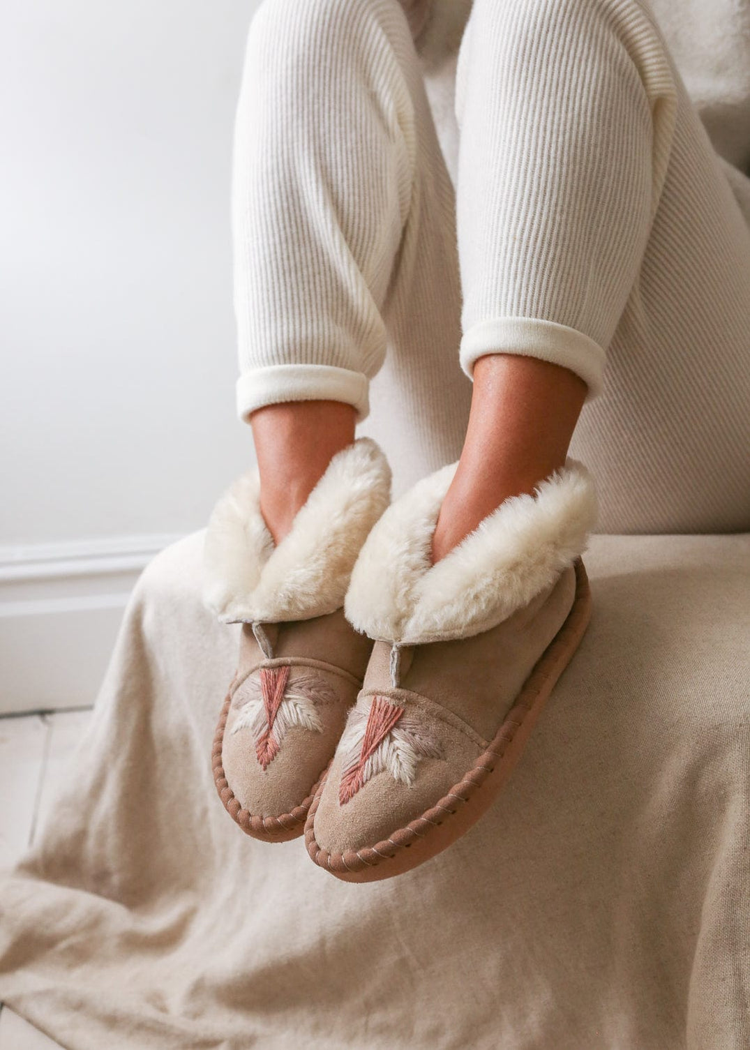 Women's Slipper Boot Venus The Small Home