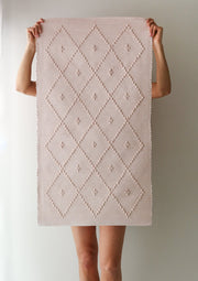 Hand-Woven Diamond Bath Mat - Shell Pink