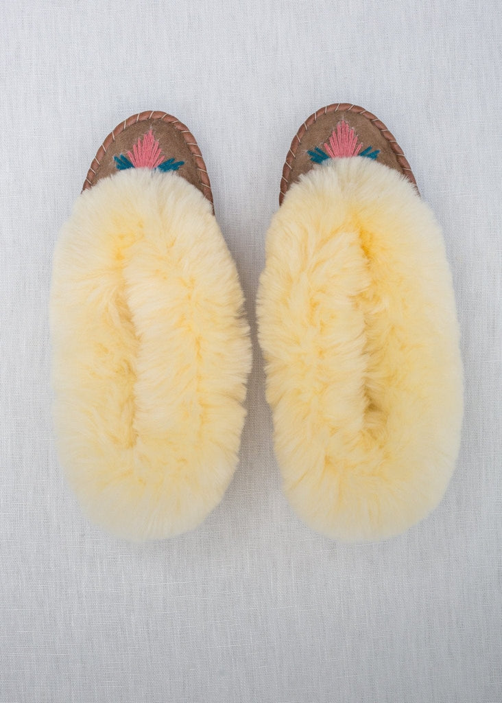 Seconds - Women's Sheepskin Moccasins - Pepto - The Small Home